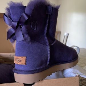 Deep purple Size 9 UGG mini Bailey Bow II NEW
